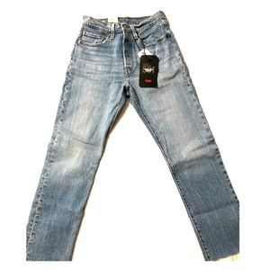 Levi’s 501 Original Fit Cropped Jeans medium wash